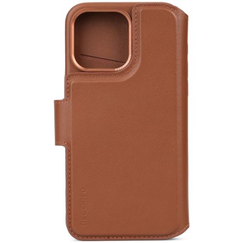 DECODED Leather Detachable Wallet Case w/MagSafe  for iPhone 15 Pro - Tan